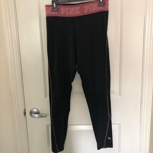 SOLD ON MERC 🌿 Victoria’s Secret PINK Leggings